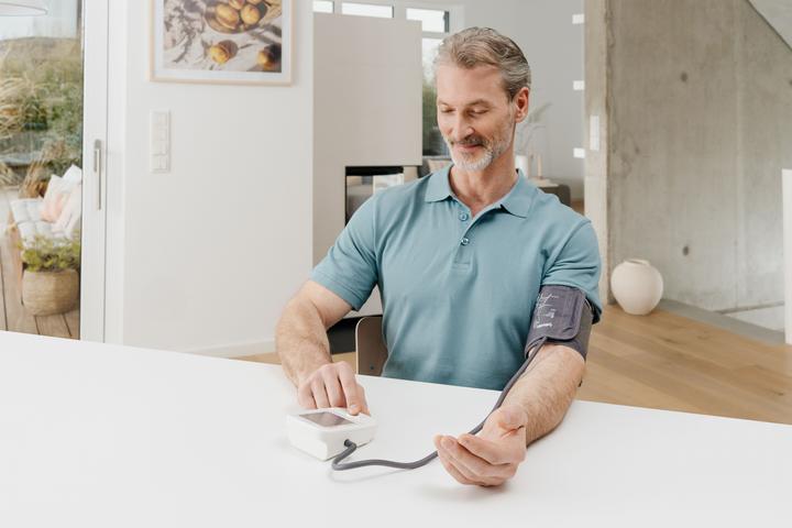 Actual product image Beurer BM 38 (Blood pressure monitor upper arm)