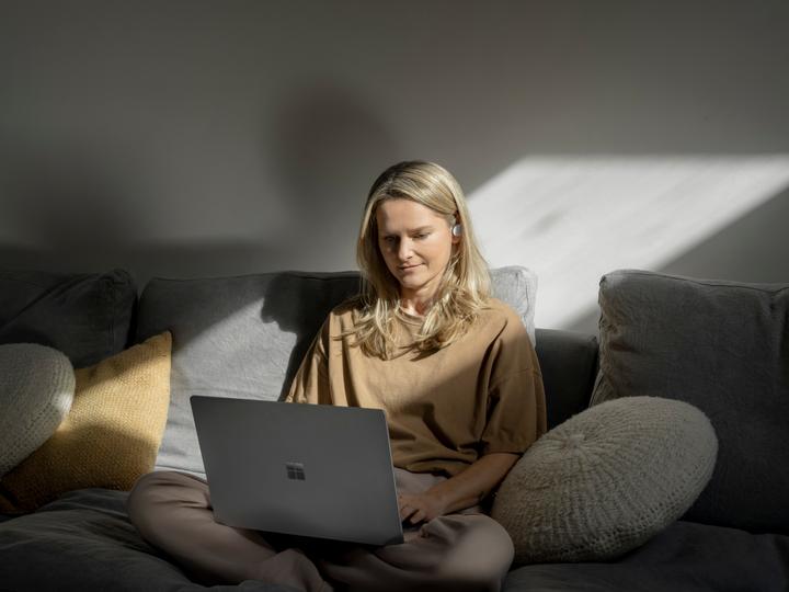 Produktbild Microsoft Surface Laptop 4 (Französische Tastatur) (15", Intel Core i7-1185G7, 16 GB, 256 GB, Ohne Tastaturlayout)