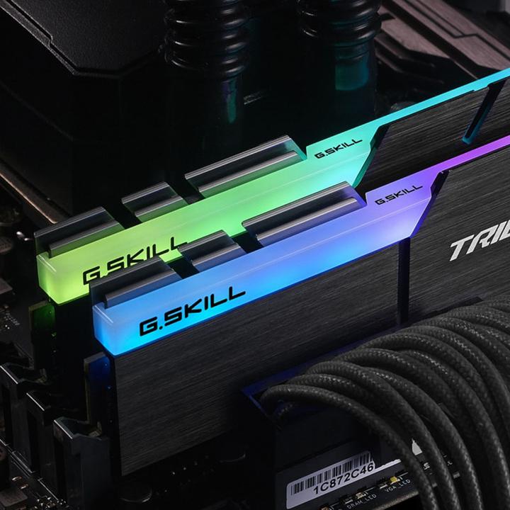 Actual product image G.Skill Trident Z RGB (2 x 8GB, 3000 MHz, DDR4-RAM, DIMM)