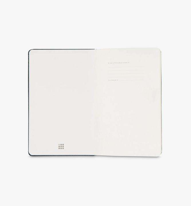Actual product image Moleskine Sketchbook (13 x 21 cm, Plain, Hardcover)