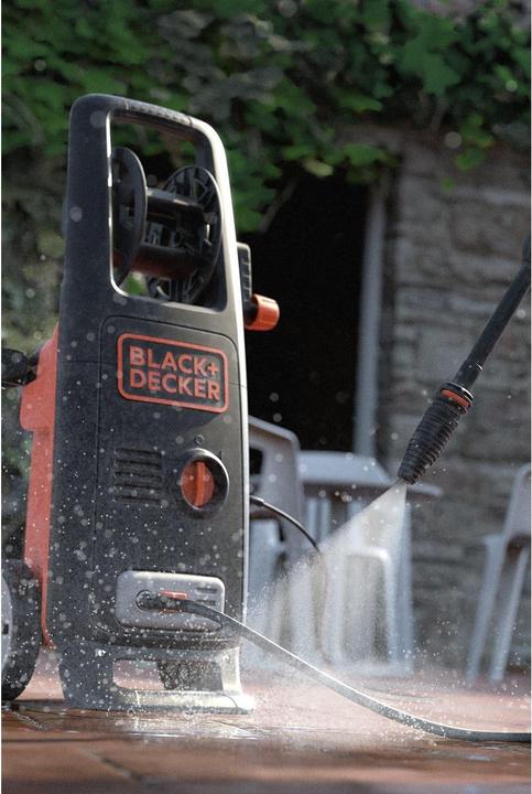Produktbild Black & Decker Black+Decker Hochdruckreiniger mit Patio Cleaner Deluxe und Bürste BXPW2200PE (Netzbetrieb)