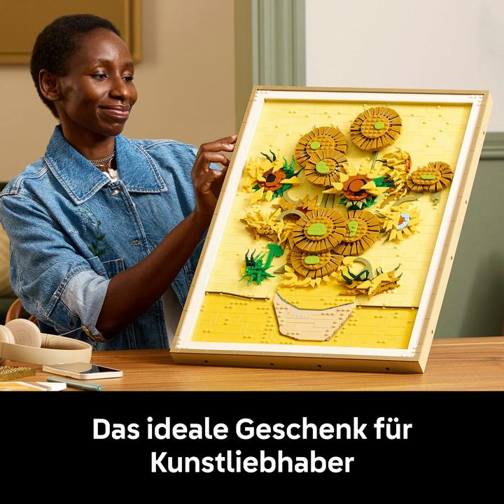 Actual product image LEGO Vincent van Gogh - Sunflowers (31215, LEGO DC, LEGO Rare Sets)