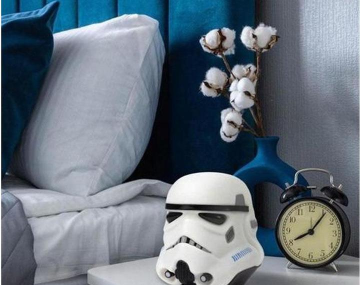 Actual product image Itemlab Star Wars lamp silicone Stormtrooper