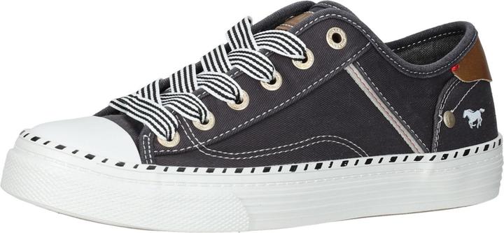 Actual product image Mustang Sneaker (40)
