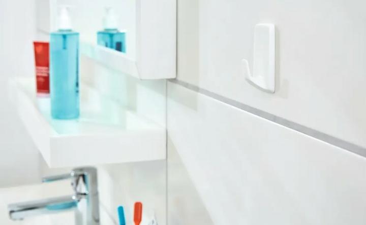 Productafbeelding tesa Powerstrips haken LARGE rechthoek, zwart gemaakt van hoogwaardig kunststof, herbruikbaar met