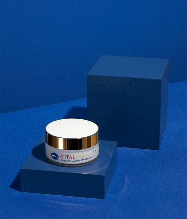 Actual product image NIVEA Vital Soy Protective Day Care SPF30 (50 ml, Day cream, SPF 30)