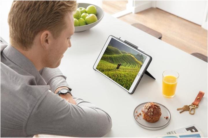 Image du produit Logitech Combo Touch (ING. Int., iPad 2019 (7e gène), iPad 2020 (8. Gen), iPad 2021 (9e génération))