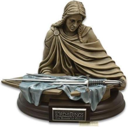 Actual product image United Cutlery Lord of the Rings Statue Shards of Narsil