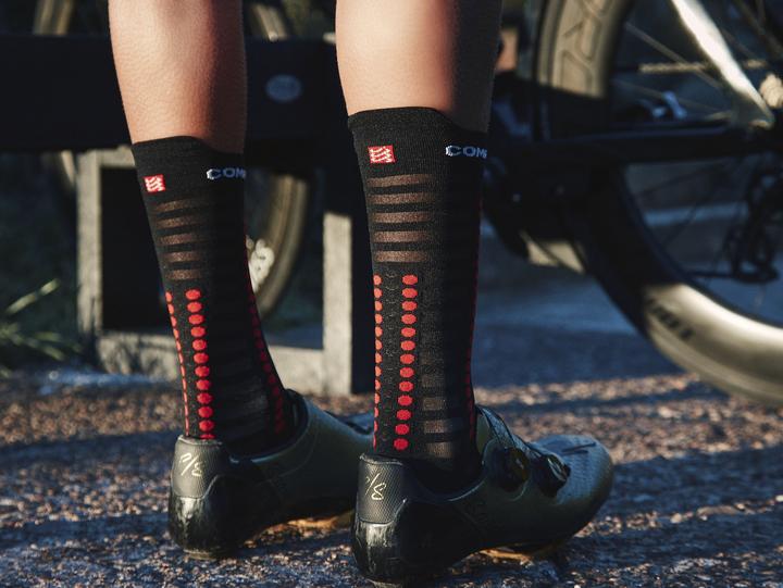 Actual product image Compressport Pro Racing Socks v4.0 Bike (39 - 41)