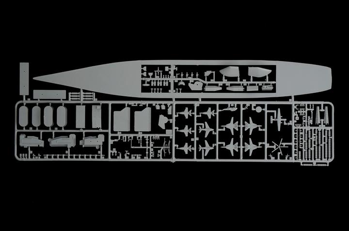 Actual product image Italeri U.S.S. George H.W: Bush CVN 77
