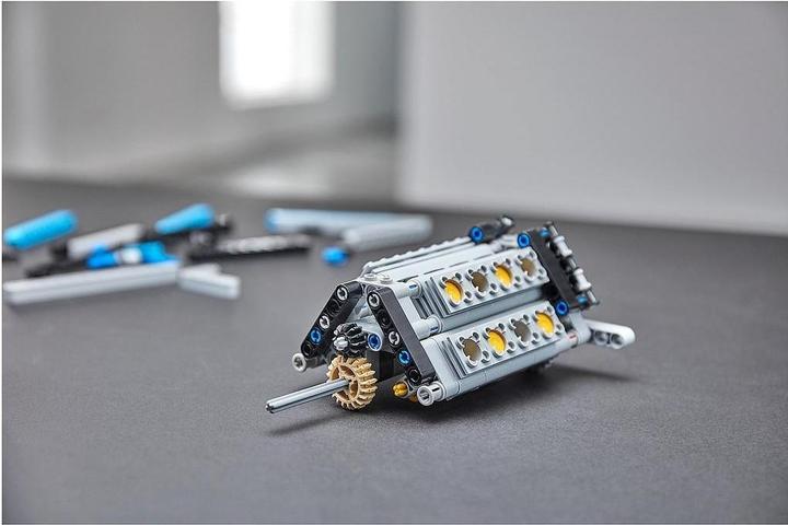 Image du produit LEGO Bugatti Chiron (42083, LEGO Technic, LEGO difficiles à trouver)
