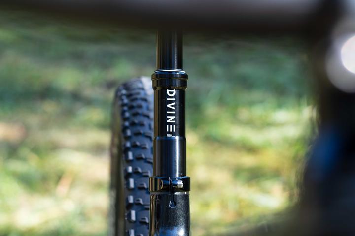 Produktbild BikeYoke Divine SL 100 mm Vario-Sattelstütze ohne Remote (30.90 mm)
