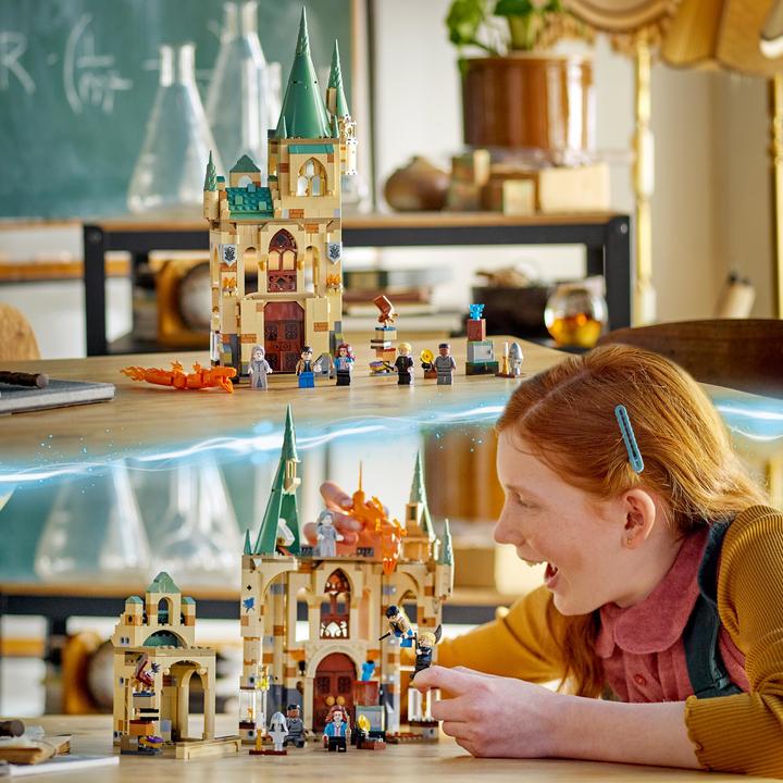 Actual product image LEGO Hogwarts: Room of Wishes (76413, LEGO Harry Potter)