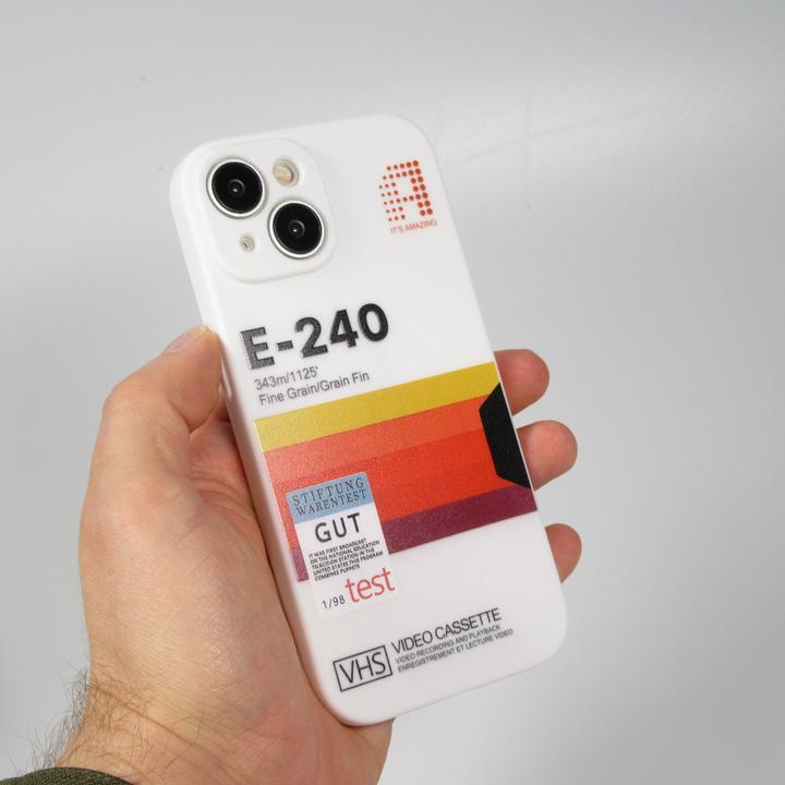 Produktbild PhoneLook Hülle Silikon Gummi vintage video cassette E-240 (Apple iPhone 15)