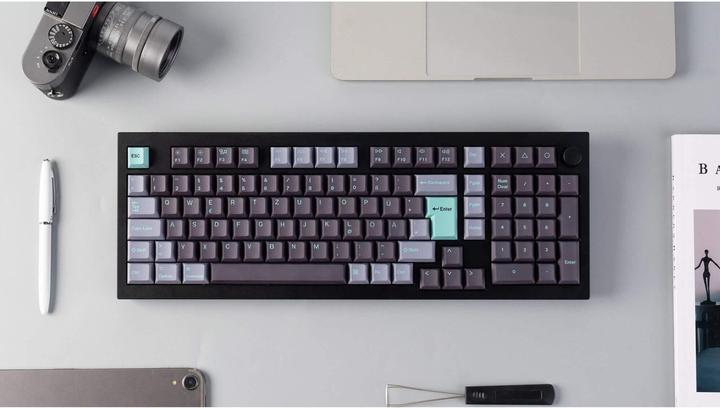Actual product image Keychron ISO-CH (136 Keys)