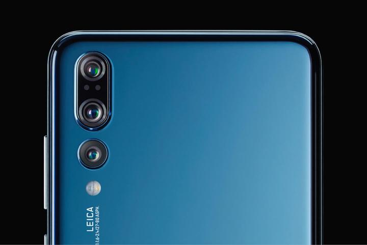 Actual product image Huawei P20 Pro (128 GB, Midnight Blue, 6.10", Dual SIM, 40 Mpx, 4G)