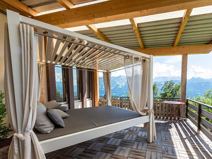 Immagine prodotto Smartbox 1 notte romantica in suite america con souper e spa privata nel lago di Thoune (2 pers.)