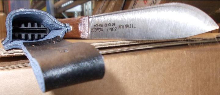 Immagine prodotto A-MAG Coltello da marinaio, titanio, fodero in pelle, lunghezza 240 mm, lunghezza lama 130 mm