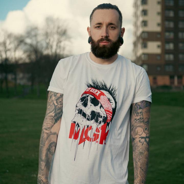 Image du produit Machine Gun Kelly - T-shirt INVINCIBLE - Adulte (L)