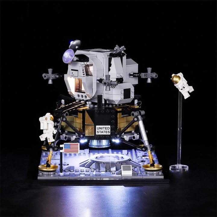Produktbild BrickBling LED Licht Set für LEGO NASA: Apollo 11 Mondlandefähre (10266) inkl. Fernbedienung