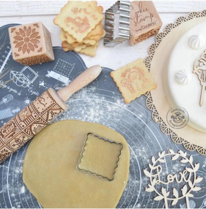 Actual product image ScrapCooking Dough roller with embossing "Xmas" 39cm