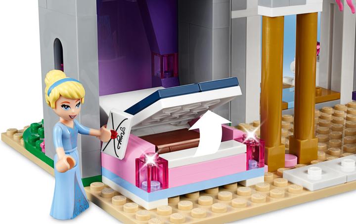 Image du produit LEGO Le château de rêve de Cendrillon (41154, LEGO Disney)