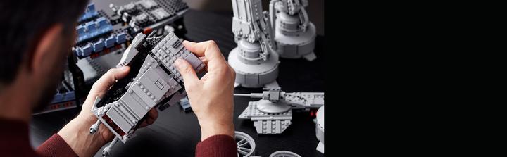 Immagine prodotto LEGO AT-AT (75313, LEGO Star Wars, Set LEGO rari)
