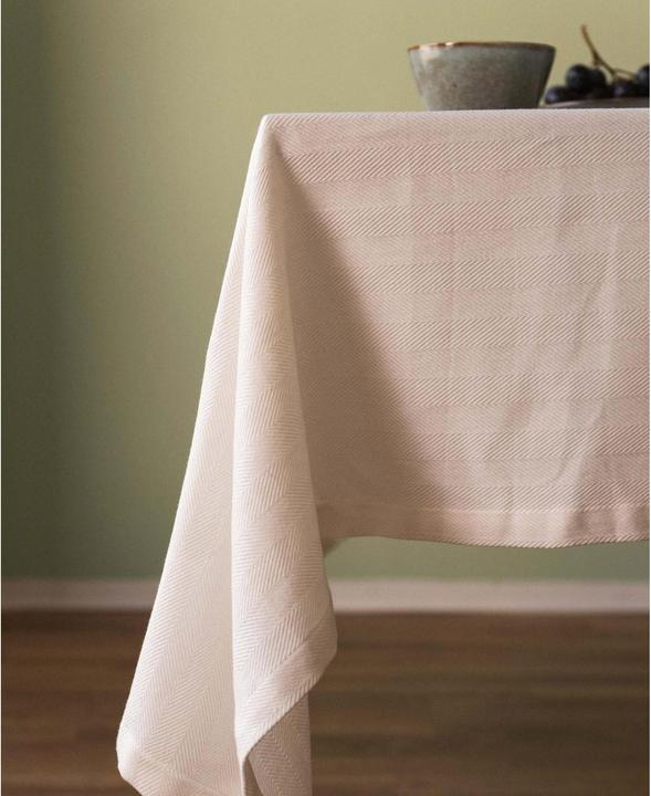 Actual product image Esmée Table cloth (150 x 240 cm)