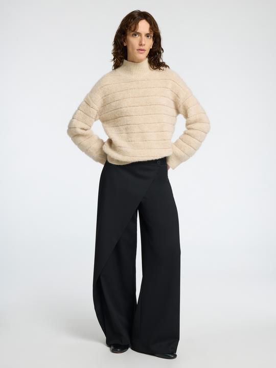 Produktbild Selected Femme Flauschiger Pullover mit hohem Kragen (M)