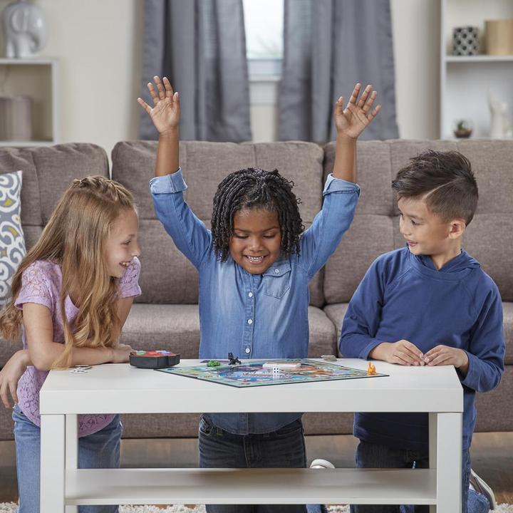 Actual product image Hasbro Monopoly Junior Electronic Banking (English, German)
