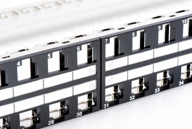 Image du produit Digitus Panneau de brassage 1U pour modules Keystone 48 ports 48,3cm 19 pouces noir RAL 9005