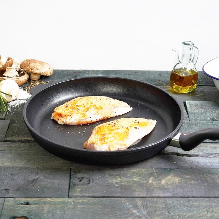 Produktbild Swiss Diamond XDClassic (32 cm, Bratpfanne, Aluminiumguss)