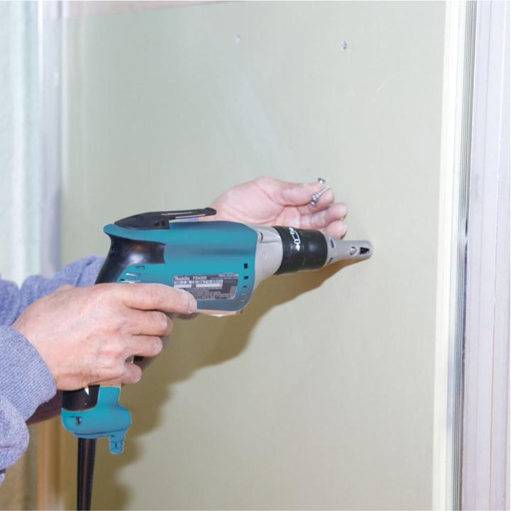 Actual product image Makita Electronic screwdriver FS6300. 570 Watt (Electrical connection)