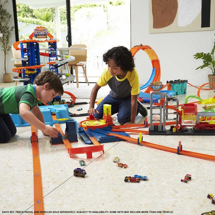 Actual product image Mattel Giant Looping Crash Trackset