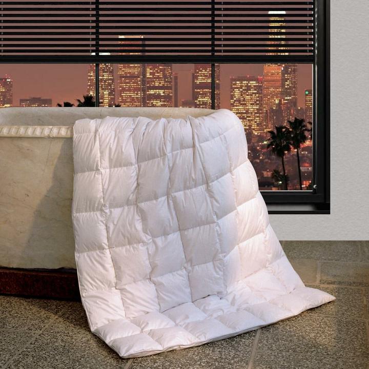 Actual product image BettwarenShop Canada (1932 g, 240 x 220 cm)