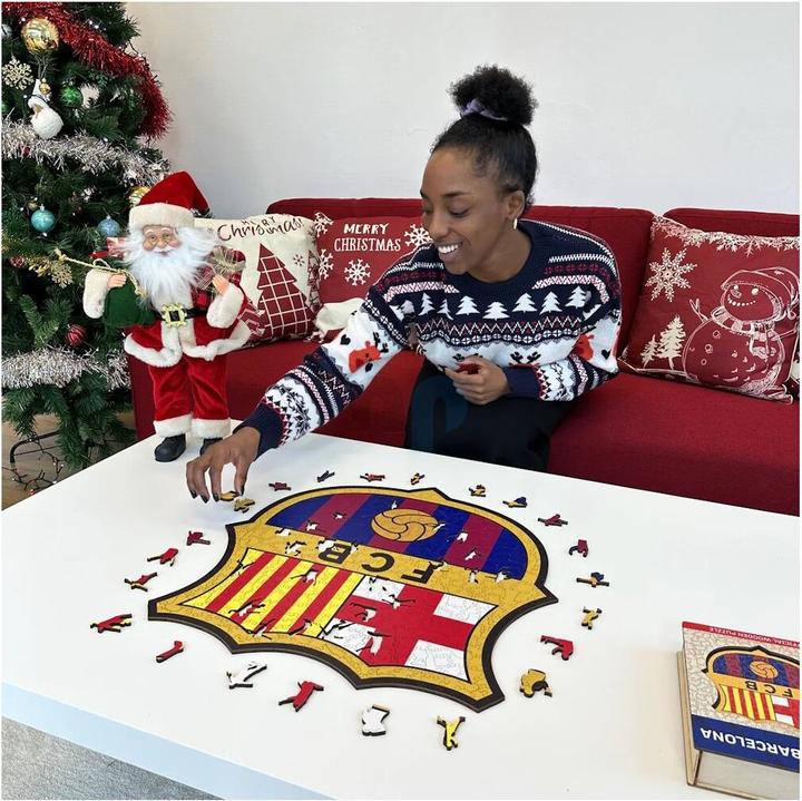 Actual product image Iconic FC Barcelona - Logo - Wooden Puzzle Size M (270 pieces) (270 pieces)