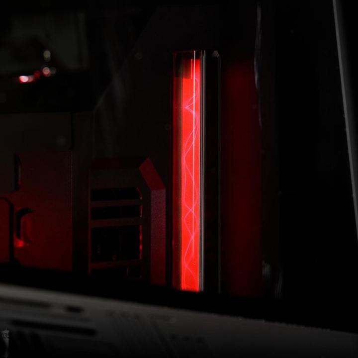 Actual product image ASUS ROG XG Station 2