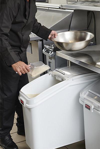 Immagine prodotto Rubbermaid Sistema di stoccaggio con chiusura a chiave, bianco, 79 L, con coperchio scorrevole e