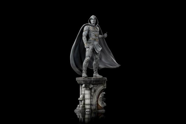 Actual product image Iron Studios ST Marvel Disney+ Moon Knight 30cm RESINA