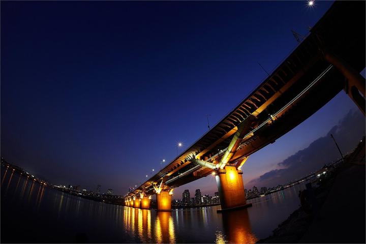 Actual product image Samyang 12mm F2.8 Sony E-mount (Sony E, full size)