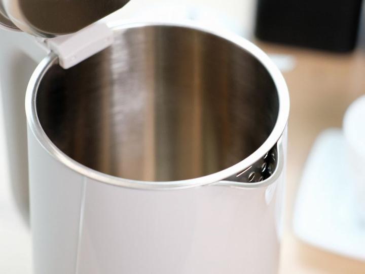 Actual product image Eldom NEEV Kettle Capacity 1 7 l Power 2200 W Steel Core Grey (1.70 l)