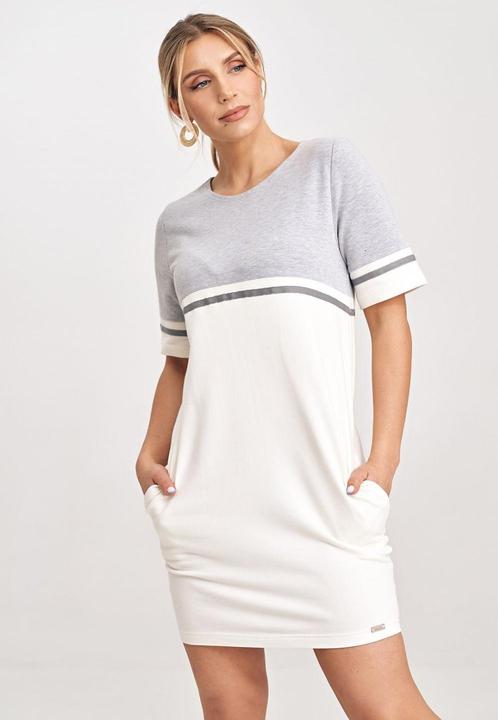 Actual product image Figl Everyday dress model (XS)