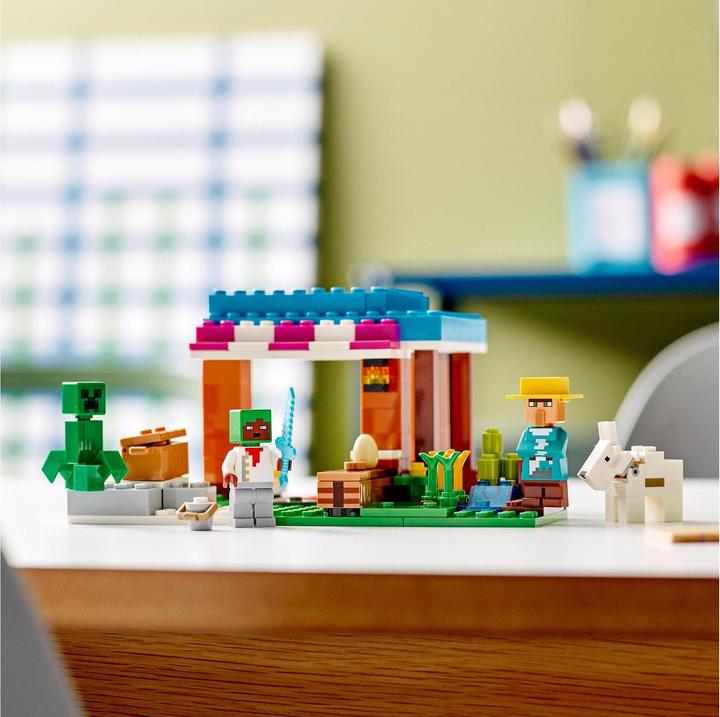 Actual product image LEGO The bakery (21184, LEGO Minecraft)