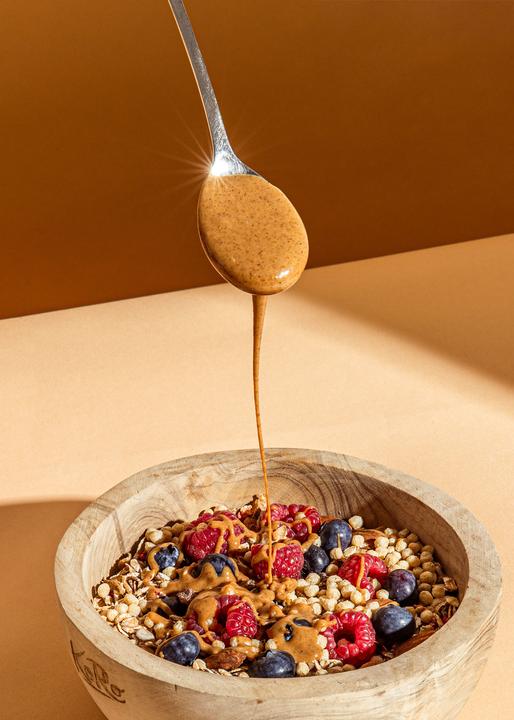 Produktbild KoRo Mandelmus aus ungeschälten und gerösteten Mandelkernen (5000 g)
