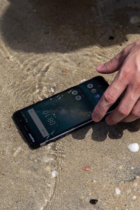 Produktbild Rug Gear RG850 (32 GB, Black, 5.99", Hybrid Dual SIM, 12 Mpx, 4G)