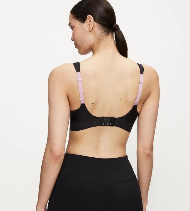 Actual product image Triumph Sports bra "Triaction Hybrid (80 E)