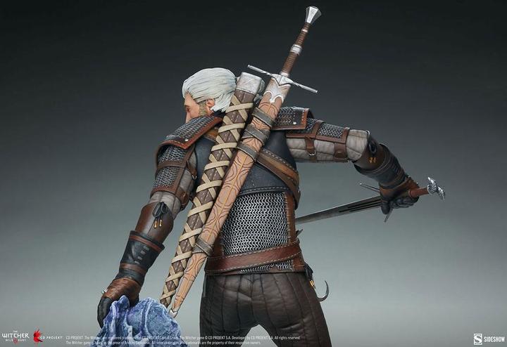 Actual product image Sideshow The Witcher 3: Wild Hunt statuette Geralt 42 cm
