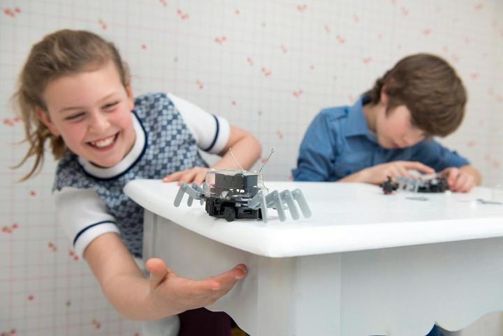 Image du produit 4M Crabe robot de table KidzRobotics
