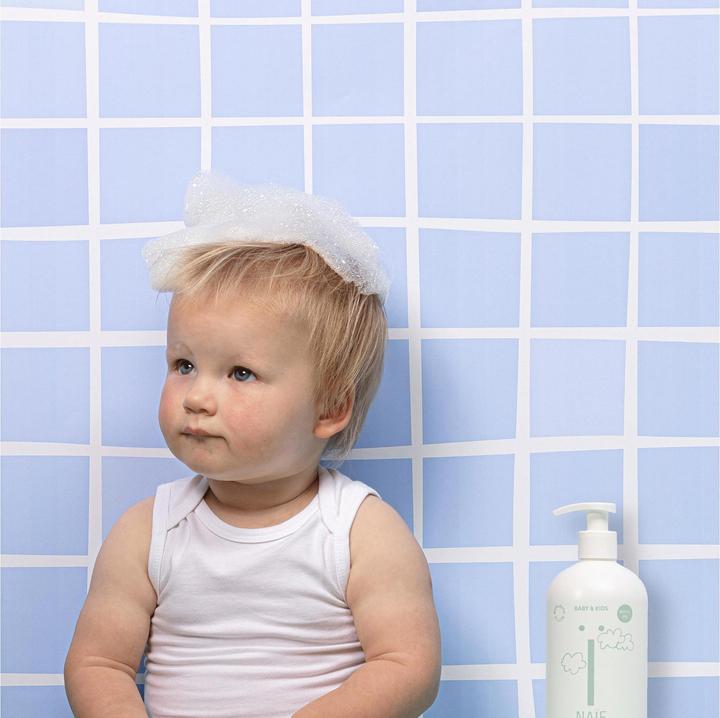 Produktbild Naïf Baby & Kids Nourishing Shampoo