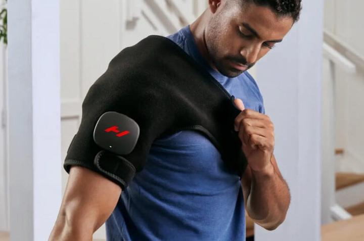 Actual product image Hyperice Venom 2 Shoulder - Right